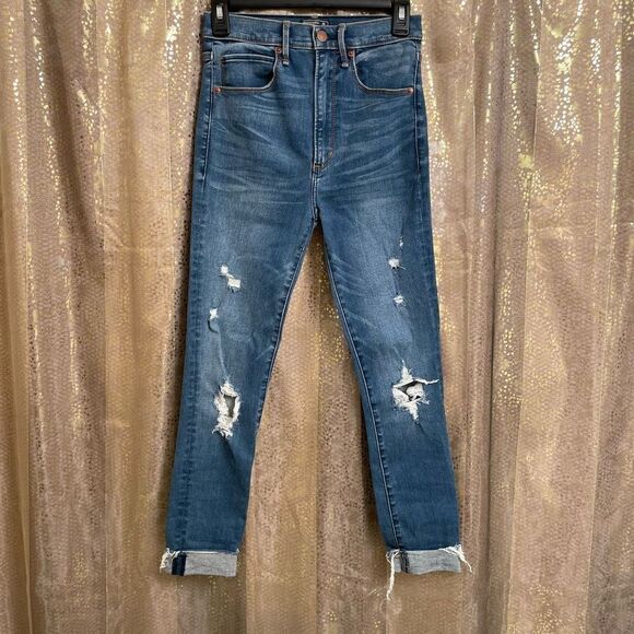 Abercrombie & Fitch Ultra High Rise Super Skinny Distressed Jeans 2/26 Short - Picture 1 of 10